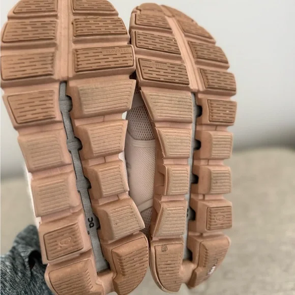 ON Cloud 5 Running Shoe Women's - Picture 8 of 10